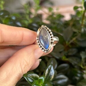 Vintage Native American Sterling Silver and Labradorite Ring